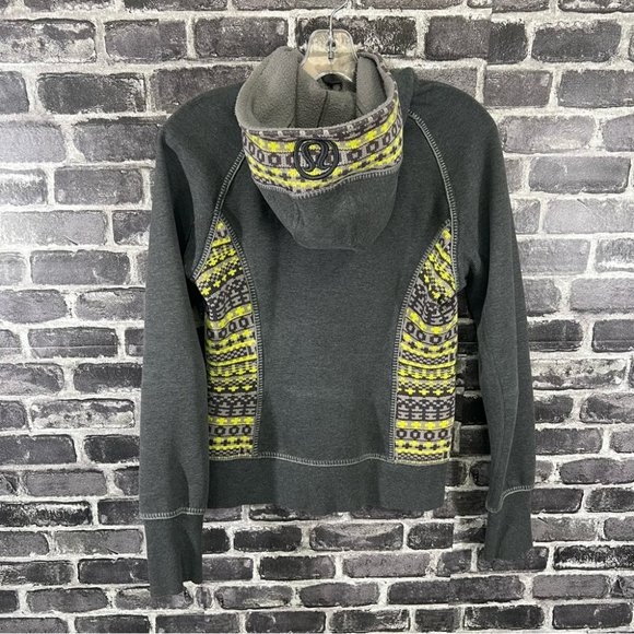 Lululemon Special Edition Fair Isle Scuba Hoodie Jacket Size 6 Green Gray EUC - Picture 2 of 16